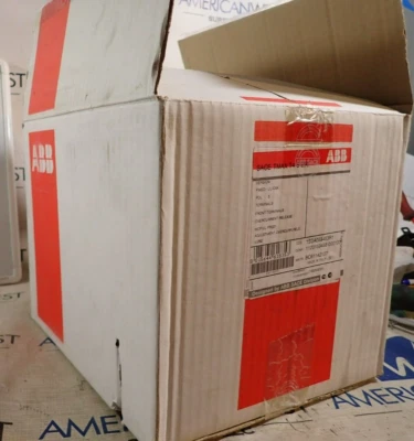 NEW ABB Sace Tmax T4S250 250 amp 3P Breaker 1SDA059453R1 PR221DS Instantaneous