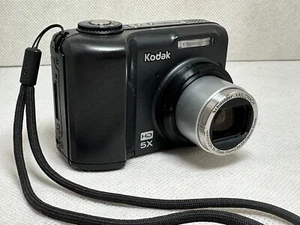 Kodak EasyShare Z1085 IS 10.0MP  Digital Camera  - TESTED With Case - Picture 1 of 12