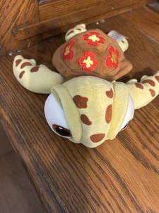 LINDO JUGUETE DE PELUCHE DISNEY FIND NEMO SQUIRT THE TURTLE CON ENVÍO GRATUITO - Imagen 1 de 4