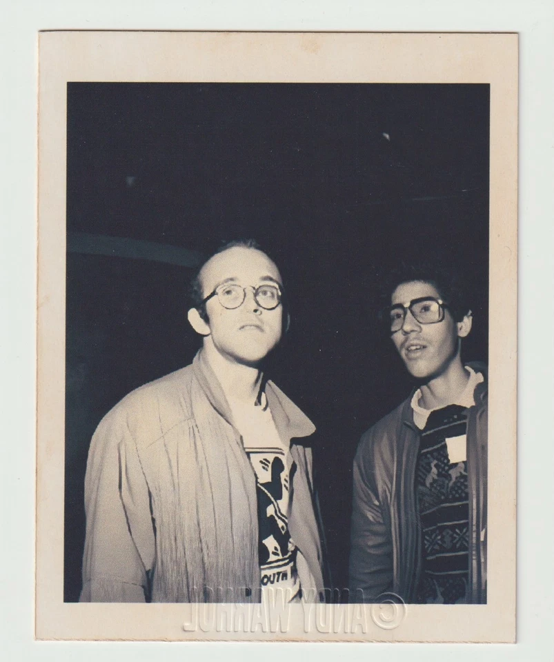 Andy Warhol © Sello 8,5x10,5 cm Polaroid Foto Arte Escena Coleccionable De Colección Foto 1 de 1