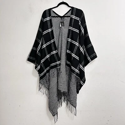 Nueva con etiquetas Jones New York Super Suave Negro Blanco Reversible Flecos Capa/Envoltura Talla Única Foto 1 de 4