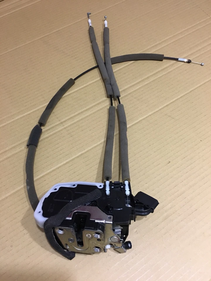 GARANTÍA DE POR VIDA 07 a 15 Infiniti G25 G35 G37 Q40 Actuador Cerradura Puerta Trasera Izquierda Foto 1 de 4