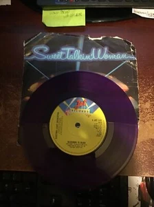 SWEET TALKING WOMAN 7" VINYL ELO PURPLE VINYL   POP  BIRTHDAY CHRISTMAS - Imagen 1 de 4