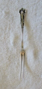 Toalla Chatelaine Enid A F Towe plata de ley tenedor de bayas de fresa de 2 dientes - Imagen 1 de 3