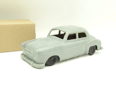 Dolly In Plastica 1/20 - Renault Fregate Grigia - Immagine 1 di 4