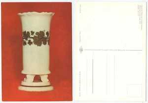 35416 - Vase mit Füßen auf Sockel, Weinlaubmuster, um 1910 - alte AK - Imagen 1 de 1