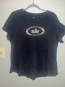 Damen Nike rosa und schwarz feminines Blumen Shirt Größe 1X BG - Bild 1 von 1
