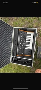 Moog Subsequent 25 Paraphonic Analog Synthesizer Inc Thon Flight Case - Picture 1 of 2