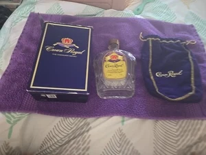 Vintage 1974 Seagram's Crown Royal Whisky Bottiglia Scatola Originale - Foto 1 di 6