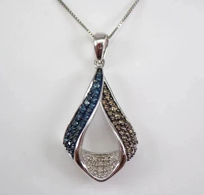 Colgante con dije en racimo de mujer con cadena de caja de 18" plata 925 topacio azul simulado Foto 1 de 4