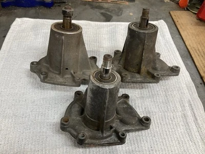 Núcleos de bomba de agua Ferrari ¡cada uno es diferente! 308/328/Mondial Foto 1 de 4