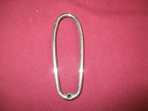1939-40 Packard 120 Tail Lamp Lens Retainer - Foto 1 di 4
