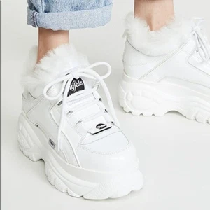 Junya Watanabe CDG Buffalo London Kunstfell gefütterte Leder-Plateau-Turnschuhe - Bild 1 von 12