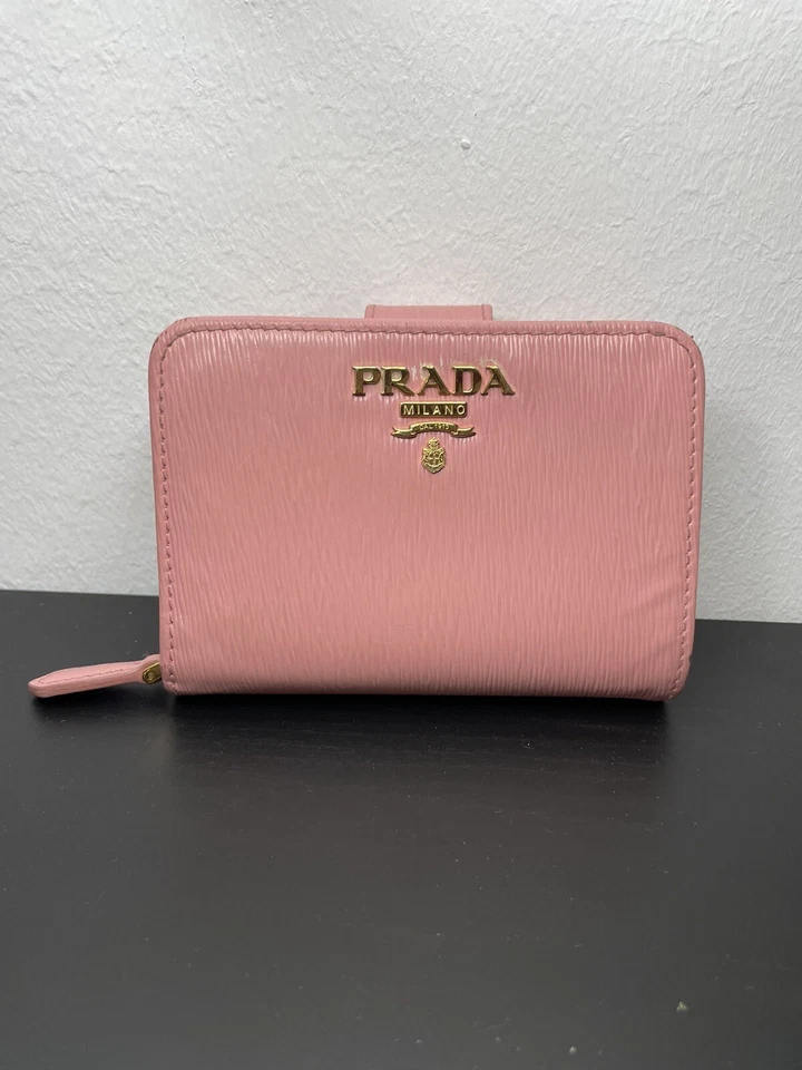 Prada Portafoglio In Pelle Saffiano - Immagine 1 di 4