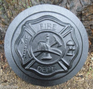 Fireman stepping stone mold concrete plaster plastic form mould 11.5" x 2" deep - Picture 1 of 2