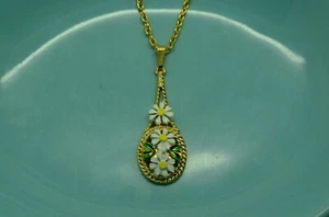 18" GELBVERGOLDET GLÄNZEND ZOPFKETTE HALSKETTE MIT WEISSEN FLORALEN ANHÄNGER - Bild 1 von 3