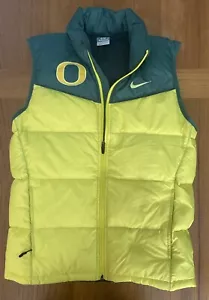 University Oregon Nike Daunenweste Herren XS grün gelb bestickt durchgehender Reißverschluss Kragen - Bild 1 von 7