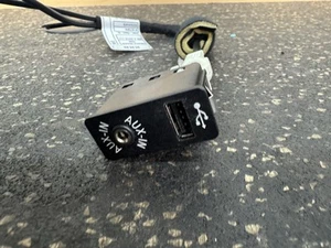 09-13 BMW E90 E92 E93 328i 335i 335xi M3 RADIO USB AUX JACK PUERTO CABLE CIC OEM - Imagen 1 de 12
