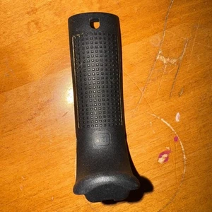 OEM GLOCK 19 MEDIUM REGULAR BACK STRAP SINGLE 23 GEN 4 5 9MM - Picture 1 of 2