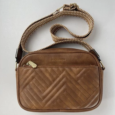 BOSTANTEN 斜挎包钱包雪佛龙绗缝设计小号棕色素食皮革 — 第 1/4 张图片