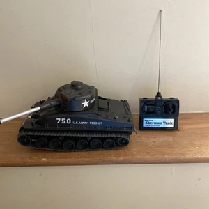 Vintage Radio Shack RC Sherman Tank Radio Control Remote 750 UnTested - Picture 1 of 7