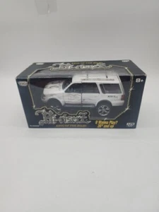 Hi Riserz Motor Max 1998 Lincoln Navigator White Flames Die Cast Car 1:24 - Picture 1 of 2