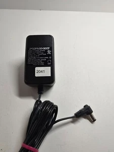 Fuente de alimentación PYRAMAT IT12V-1201600 12V 1600mA para silla de juego - Imagen 1 de 5