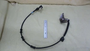 Motorcraft F7UA2C204CA ABS Wheel Speed Sensor 95-04 Ford Econoline Frt PASS, M3 - Foto 1 di 6