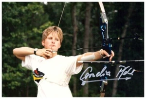 Cornelia Pfohl Bogenschiessen (2.OS 1996) Foto DIN A6 (05.25) - Bild 1 von 1