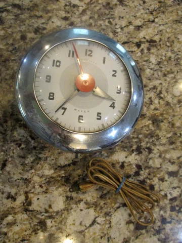 RETRO SENTINEL WAFER ELECTRIC WALL CLOCK E. INGRAHAM MODEL SK174 WORKING COND.! Cover