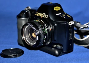 Appareil photographique Canon T90 et accessoires en parfaites conditions. - Photo 1 sur 12