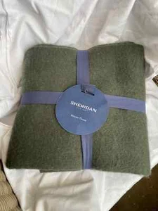 Sheridan 100% Pure Wool Naut Throw Vine Multicoloured - Reversible - Picture 1 of 7