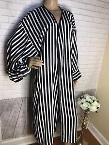¡NUEVO CON ETIQUETAS! Cárdigan/chaqueta Ashley Stewart forrada en blanco y negro frente abierto talla 18/20 - Imagen 1 de 10