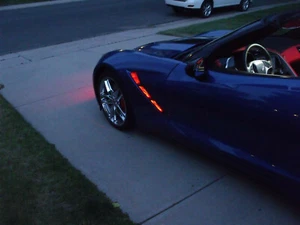 C7 CORVETTE SINGLE COLOR FENDER COVE/HOOD VENT W/ 4 FUNCTION REMOTE - Picture 1 of 6