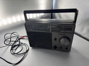PANASONIC RF-567D PORTABLE ANALOG AM FM RADIO AC/DC Tested - Picture 1 of 5