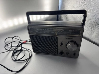 PANASONIC RF-567D PORTABLE ANALOG AM FM RADIO AC/DC Tested - Image 1 of 4