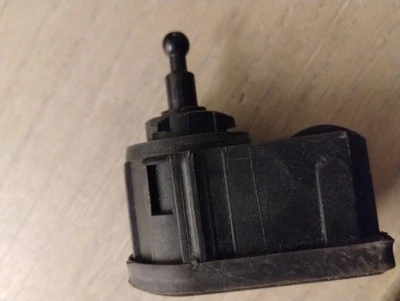 Stellmotor Leuchtweitenregulierung VW Lupo, Seat Arosa.. - Bild 1 von 4