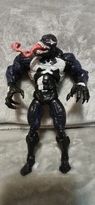 Marvel Legends Spiderman Classics 7 Venom Figure Hasbro No Tail - Picture 1 of 6