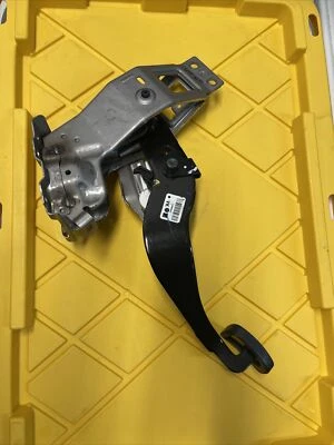 Pedal de freno Chevy Camaro SS 2010 11 12 13 14 15 9215945 Foto 1 de 4