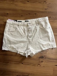 Wild Fable NWT Women's 18 Cream High Rise Cutoff Raw Hem Cotton Denim Shorts - Picture 1 of 14