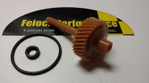 TH350 & 700R4 35 Tooth Speedometer Driven Gear With Housing Seals - Free Ship - Picture 1 of 1