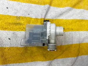 137221600 Frigidaire Washer Drain Pump free shipping - Picture 1 of 6