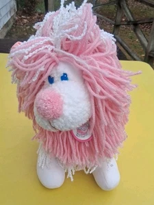 Vintage Kenner Fluppy Hunde Plüsch rosa Garn Haare 1986 Stofftier komplett  - Bild 1 von 15