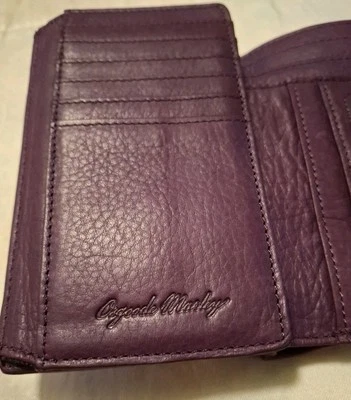 Cartera de cuero Osgoode Marley para mujer color morera triple, cremallera y broche de presión Foto 1 de 4