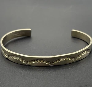 7" Native American Sterling Silver Cuff Bracelet 14 Grams Signed X7 - Picture 1 of 7