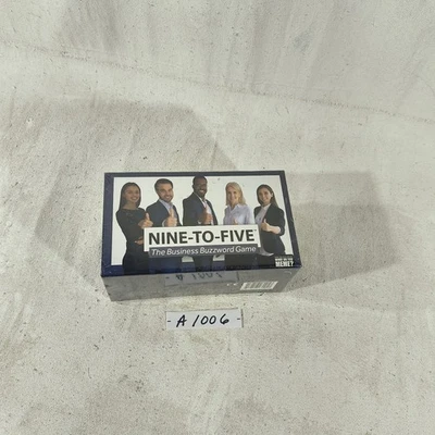 Juego de palabras de moda de negocios de 9 a 5 17+ 3 - 20 jugadores  Foto 1 de 4