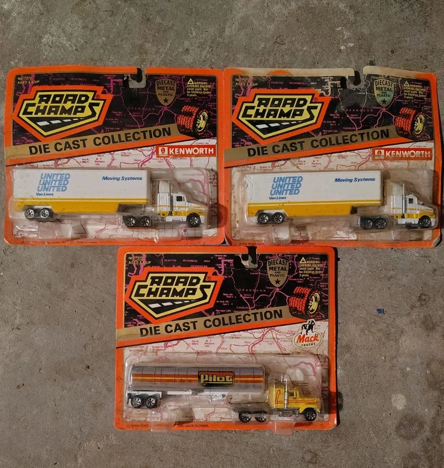 CABINAS DESMONTABLES Road Champs LOTE de 3 LÍNEAS DE FURGONETAS UNIDAS Y PILOTOS camiones de combustible en movimiento Foto 1 de 1
