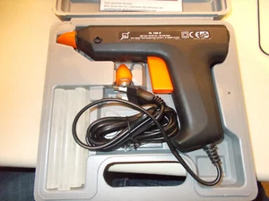 Pistola de pegamento caliente, con 6 lápices adhesivos, nueva, #X- 21-13 - Imagen 1 de 3