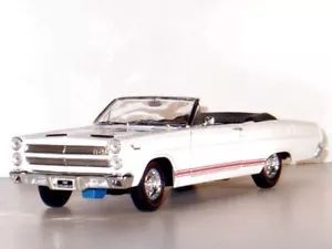 Mercury Cyclone GT - 1966 - blanco - YATMING 1:18 - Imagen 1 de 2