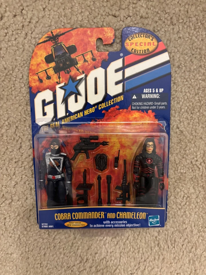 眼镜蛇指挥官和变色龙(Baroness)2000 年动作玩偶 G.I. 乔孩之宝 — 第 1/1 张图片